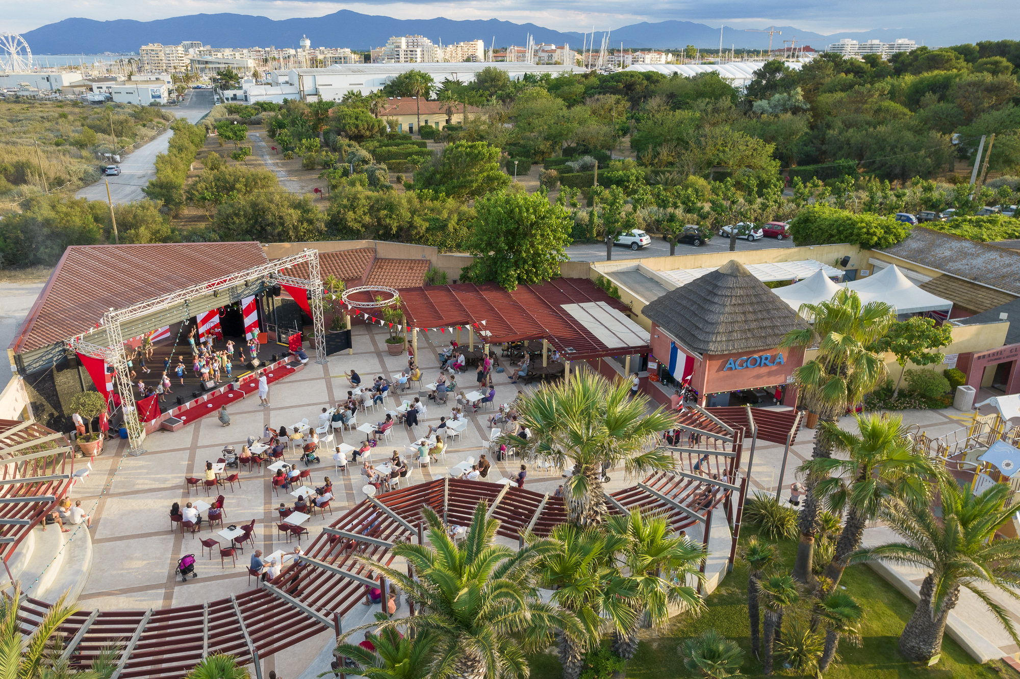 Camping Le Brasilia, &eacute;quipe,